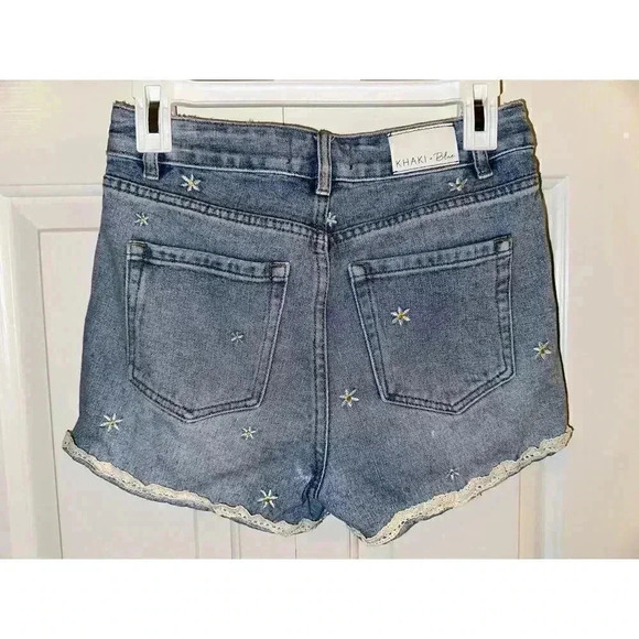 Daisy Embroidered Denim Shorts - Picture 2 of 5